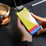 Snapchatで古い写真を新しいスナップとして送信する方法